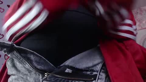 Snapshot of camila_pandora_ch chatting on 02-09-25, 11:25 Cami online show from 02-09-25, 11:25