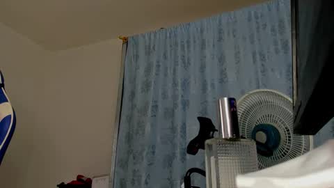 Camila online show from 10-30-25, 04:41