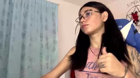 Camila online show from 11-09-25, 06:17