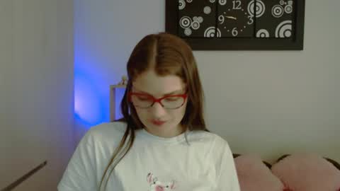 Camila ventura online show from 05-19-26, 08:26