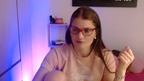 Snapshot of camila_ventura chatting on 05-31-26, 09:05 Camila ventura online show from 05-31-26, 09:05