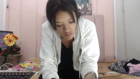 camila_williiamsres online show from 05-09-26, 05:45