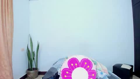 Snapshot of camilaa_foxxx chatting on 03-05-26, 06:04 camilaa foxxx online show from 03-05-26, 06:04