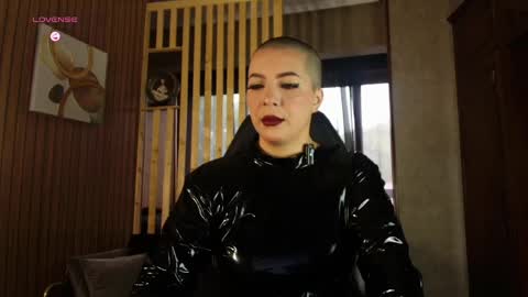    online show from 06-04-26, 07:47