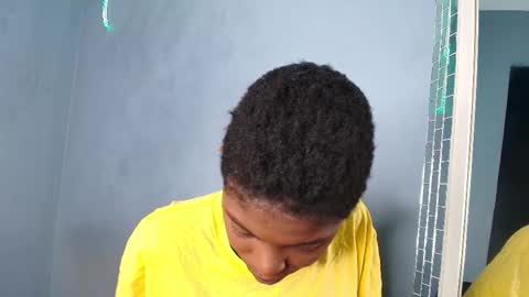 Snapshot of camilaasaenz_ chatting on 10-24-25, 12:12 C A M I L A online show from 10-24-25, 12:12