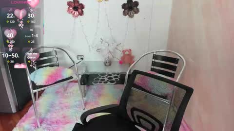 Snapshot of camilacam_ chatting on 10-26-25, 06:03 CAMILA SUAREZ online show from 10-26-25, 06:03