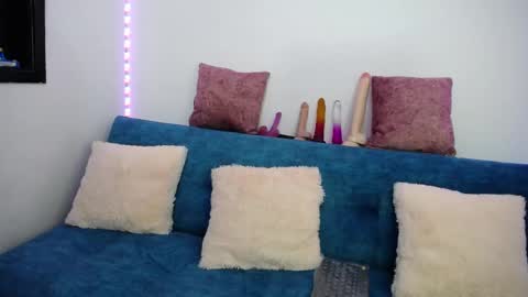 Camila Saenz  online show from 05-30-26, 02:47