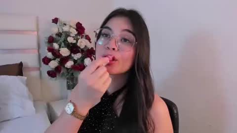 Snapshot of camilasofiia chatting on 02-11-25, 11:01 Camila online show from 02-11-25, 11:01