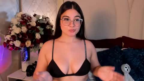 Snapshot of camilasofiia chatting on 10-15-25, 11:05 Camila online show from 10-15-25, 11:05