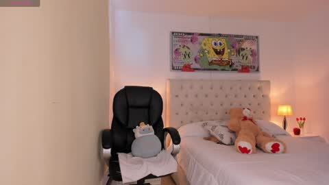 Snapshot of camileangel chatting on 03-01-26, 08:11 online show from 03-01-26, 08:11