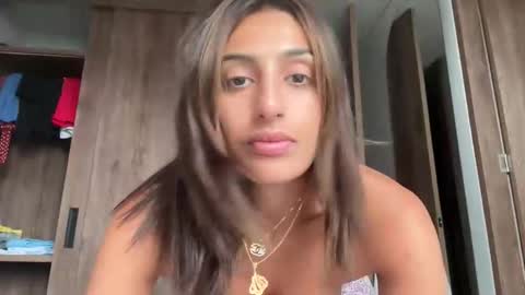 Snapshot of camiliakxoxo chatting on 06-07-26, 01:15 camiliakxoxo online show from 06-07-26, 01:15