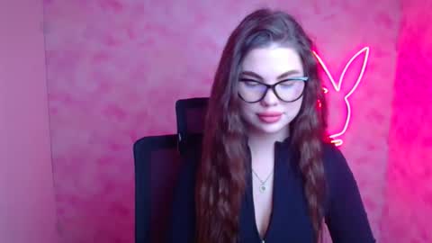 Camilla online show from 12-19-25, 12:56