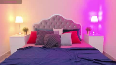 Snapshot of camilladreamer chatting on 11-07-25, 06:30 camilladreamer online show from 11-07-25, 06:30