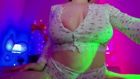 camilladreamer online show from 03-10-26, 05:51