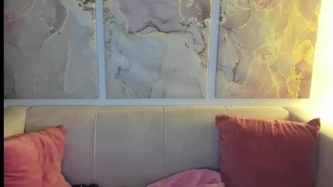 camilladreamer online show from 04-22-26, 12:46