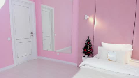 Camilla online show from 01-09-25, 06:06