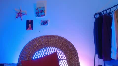  Camille   online show from 01-17-25, 10:55