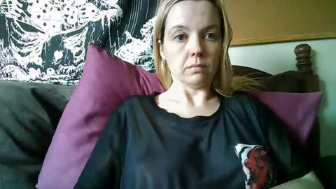 Camille Deville online show from 01-21-25, 06:34