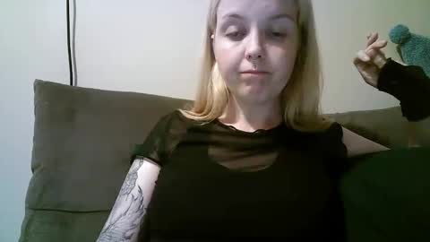 Camille Deville online show from 02-25-25, 07:42