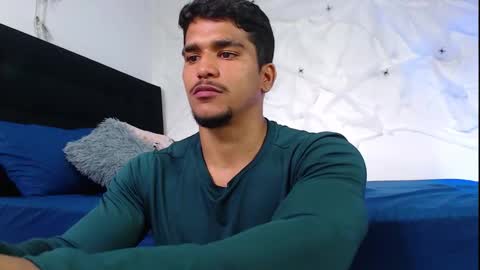 camilo_contre21 online show from 10-23-25, 07:23