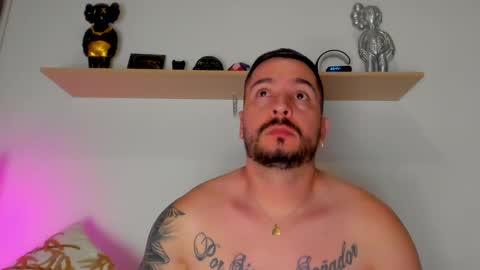 Snapshot of camilo_restrepo21 chatting on 09-15-25, 01:38 camilo_restrepo21 online show from 09-15-25, 01:38