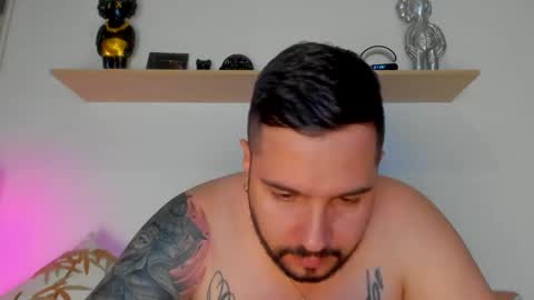 Snapshot of camilo_restrepo21 chatting on 10-02-25, 02:18 camilo_restrepo21 online show from 10-02-25, 02:18