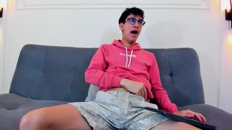 Camilo online show from 03-26-26, 03:45