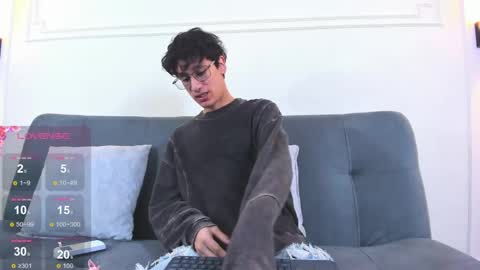 Snapshot of camilo_stark chatting on 05-10-26, 03:01 Camilo online show from 05-10-26, 03:01