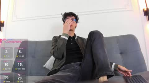 Snapshot of camilo_stark chatting on 05-20-26, 03:02 Camilo online show from 05-20-26, 03:02