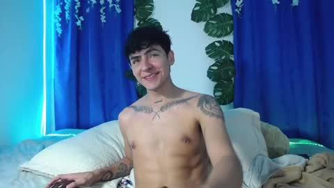Snapshot of camilo_xcam chatting on 02-04-25, 04:29 CAMILO online show from 02-04-25, 04:29