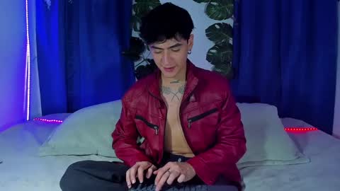 Snapshot of camilo_xcam chatting on 02-08-25, 07:27 CAMILO online show from 02-08-25, 07:27