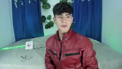 Snapshot of camilo_xcam chatting on 03-10-25, 08:56 CAMILO online show from 03-10-25, 08:56