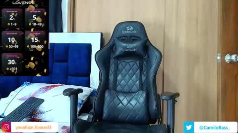 Snapshot of camilobass_ chatting on 09-21-25, 07:59 Camilo Bass online show from 09-21-25, 07:59