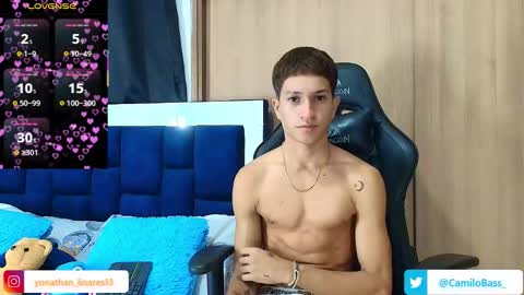 Snapshot of camilobass_ chatting on 10-08-25, 09:01 Camilo Bass online show from 10-08-25, 09:01