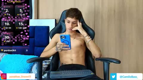 Snapshot of camilobass_ chatting on 11-13-25, 01:04 Camilo Bass online show from 11-13-25, 01:04