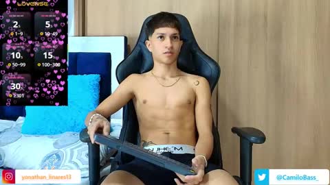 Snapshot of camilobass_ chatting on 11-16-25, 01:33 Camilo Bass online show from 11-16-25, 01:33