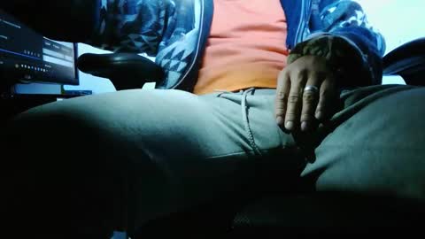 Snapshot of camiloincubo305064 chatting on 11-12-25, 12:27 camiloincubo305064 online show from 11-12-25, 12:27