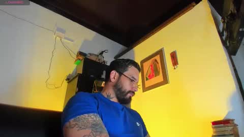 Snapshot of camilomayer chatting on 10-30-25, 03:57 Camilo online show from 10-30-25, 03:57