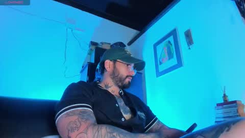 Snapshot of camilomayer chatting on 11-24-25, 02:28 Camilo online show from 11-24-25, 02:28