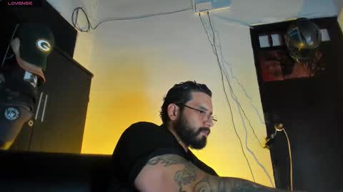 Camilo online show from 12-22-25, 04:48