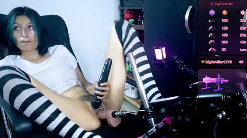 Cami  online show from 01-30-25, 05:30