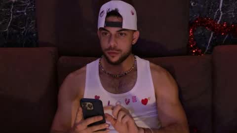 Snapshot of camilowatson chatting on 02-14-26, 12:40 Camilo Watson online show from 02-14-26, 12:40