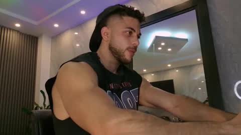 Snapshot of camilowatson chatting on 02-28-26, 02:01 Camilo Watson online show from 02-28-26, 02:01