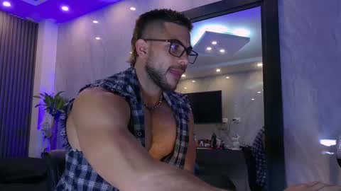 Snapshot of camilowatson chatting on 03-28-26, 01:38 Camilo Watson online show from 03-28-26, 01:38