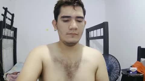 Camilowhite  online show from 10-07-25, 05:37