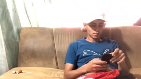 camivaron online show from 02-09-25, 07:52