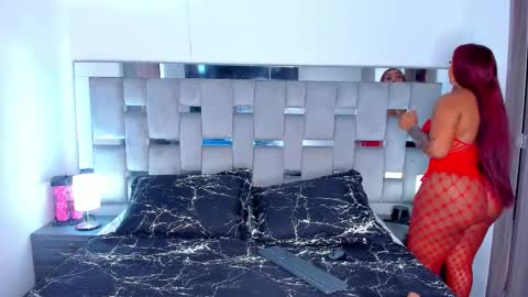 Camila online show from 12-04-25, 04:27