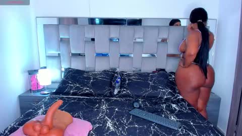 Camila online show from 02-24-26, 04:16