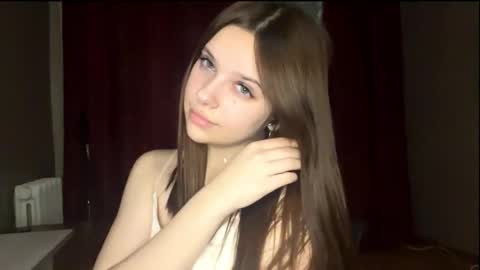 Snapshot of cammyalquicira chatting on 10-16-25, 03:46 Vicky online show from 10-16-25, 03:46