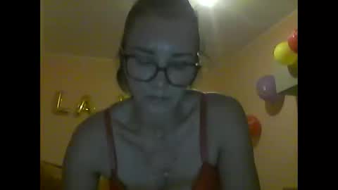 Snapshot of cammyskye chatting on 10-17-25, 05:15 Cammy online show from 10-17-25, 05:15